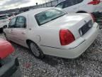 2005 Lincoln Town Car Signature Limited