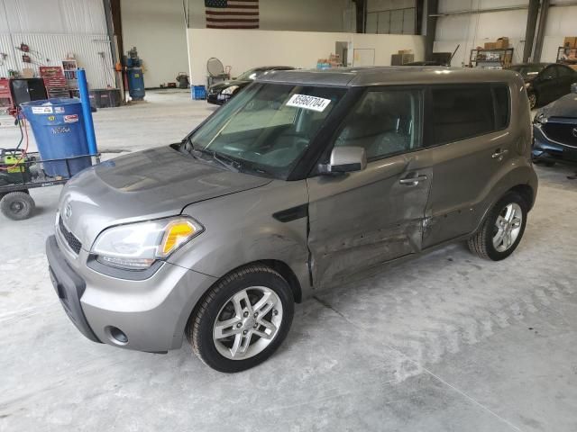 2011 KIA Soul +