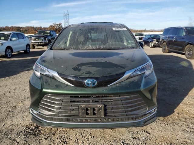 2021 Toyota Sienna Limited