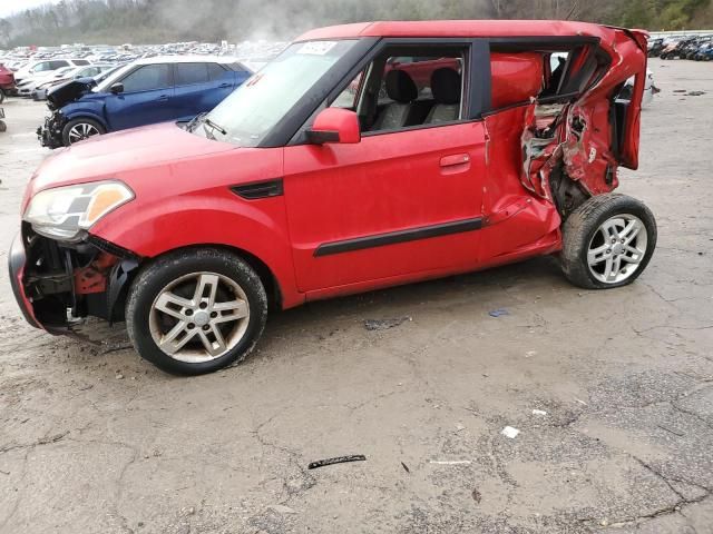 2010 KIA Soul +