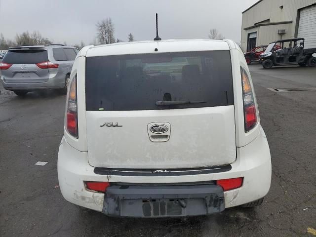 2010 KIA Soul +