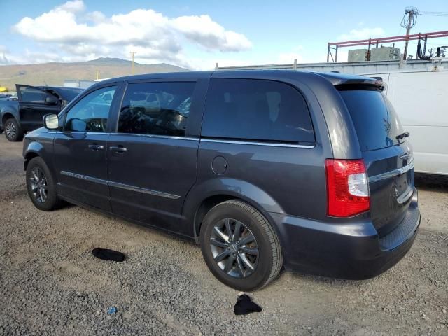 2015 Chrysler Town & Country S