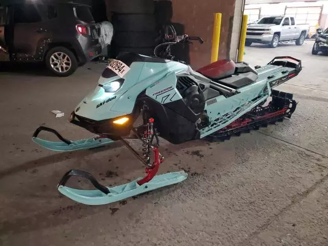 2024 Bombardier Snowmobile