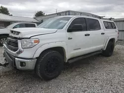 Toyota Vehiculos salvage en venta: 2015 Toyota Tundra Crewmax SR5