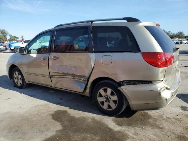 2006 Toyota Sienna XLE