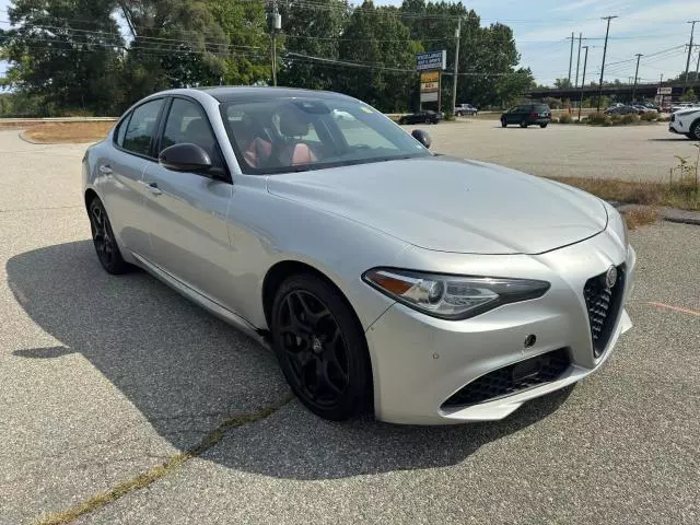 2021 Alfa Romeo Giulia Sport