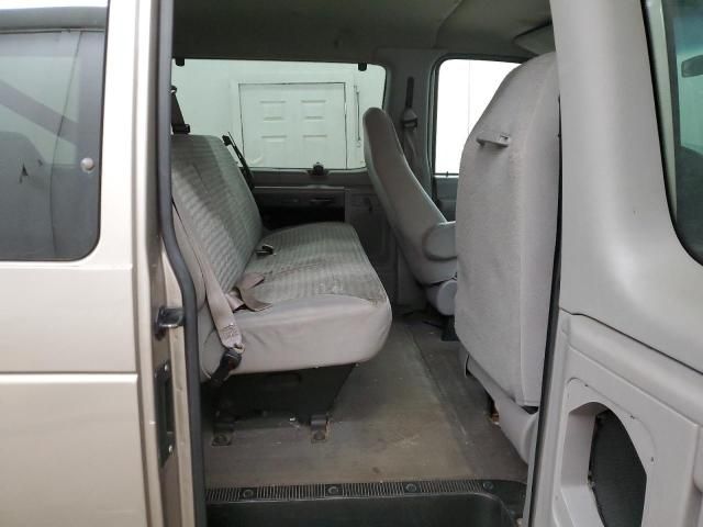 2002 Ford Econoline E150 Wagon