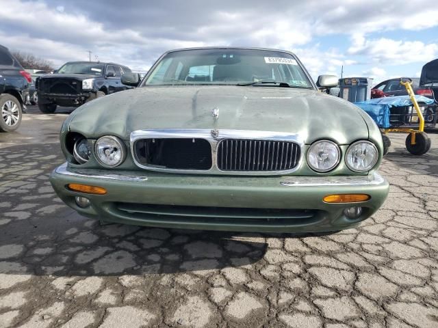 1999 Jaguar XJ8