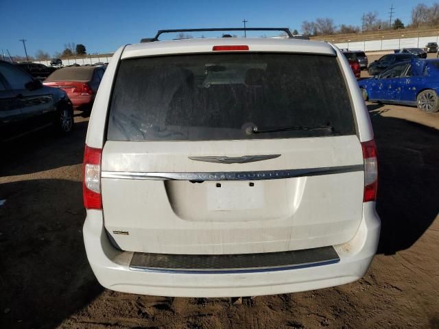 2014 Chrysler Town & Country Touring