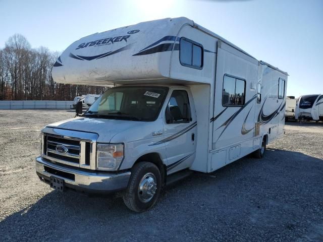 2017 Ford Econoline E450 Super Duty Cutaway Van