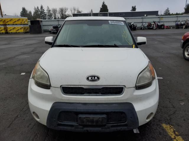 2010 KIA Soul +