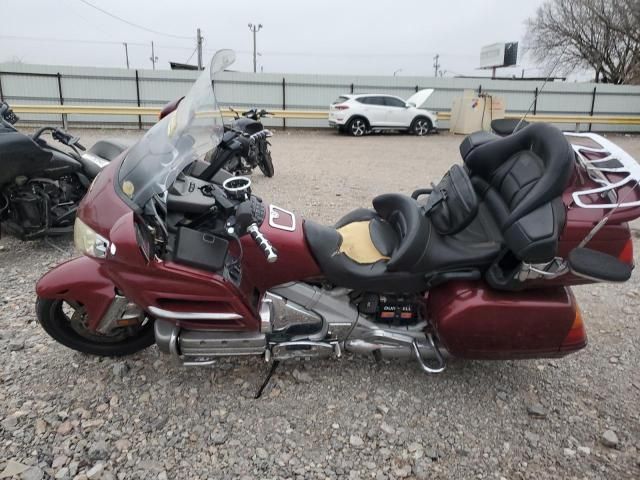 2004 Honda GL1800