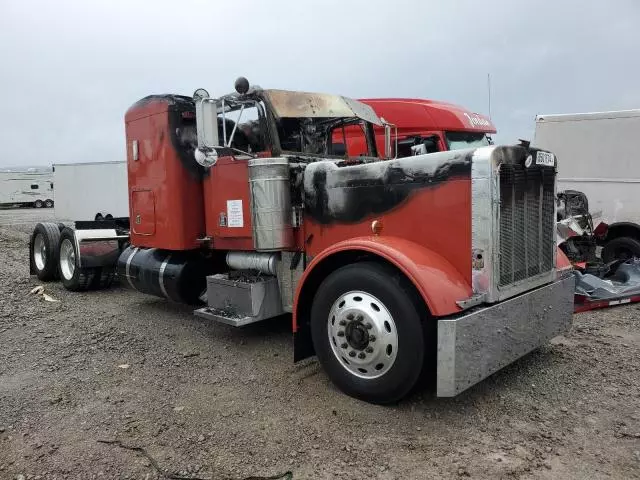 2000 Peterbilt 379