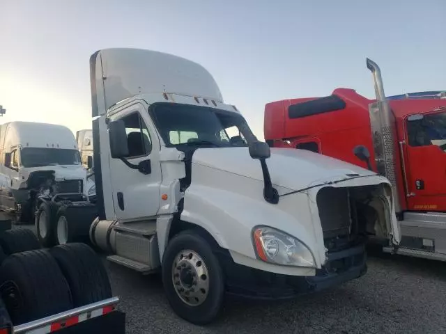 2018 Freightliner Cascadia 125