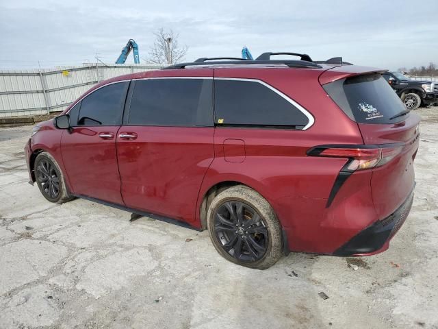 2022 Toyota Sienna XSE