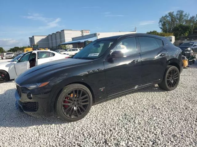 2018 Maserati Levante Sport