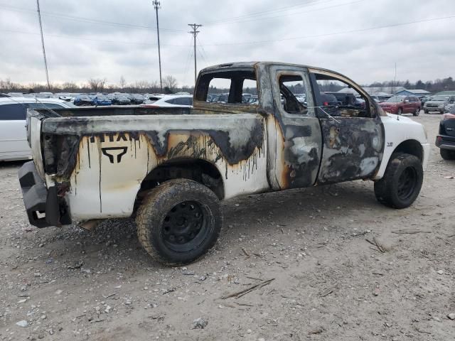 2004 Nissan Titan XE