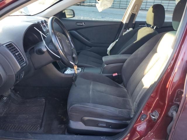 2010 Nissan Altima Base