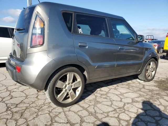 2010 KIA Soul +