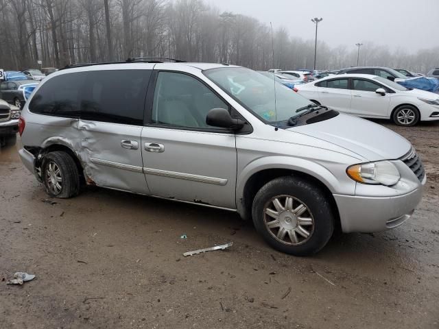 2006 Chrysler Town & Country Touring