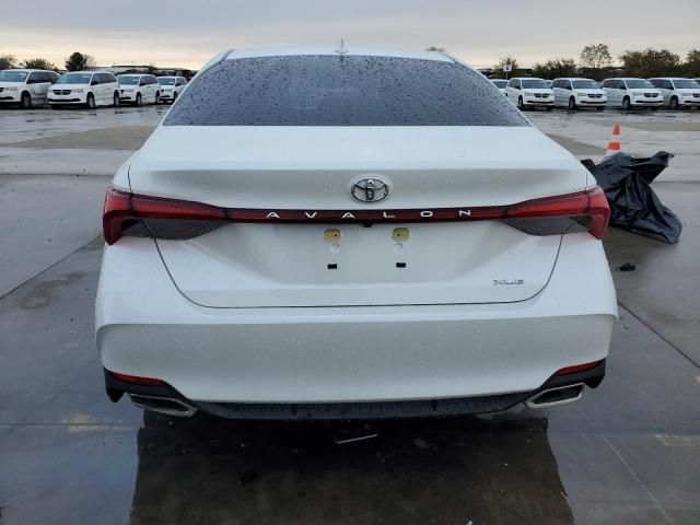 2022 Toyota Avalon XLE