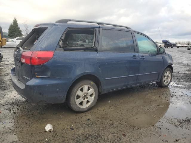 2004 Toyota Sienna CE