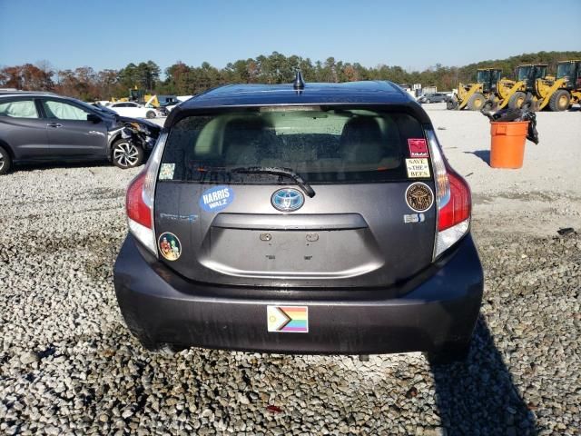 2016 Toyota Prius C