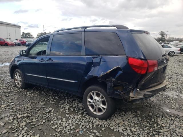 2005 Toyota Sienna XLE