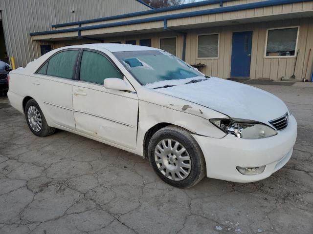 2005 Toyota Camry LE