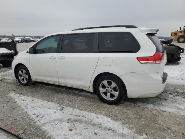 2011 Toyota Sienna LE