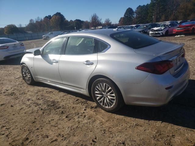 2015 Infiniti Q70 3.7