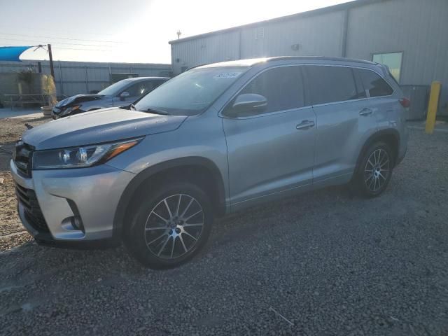 2018 Toyota Highlander SE