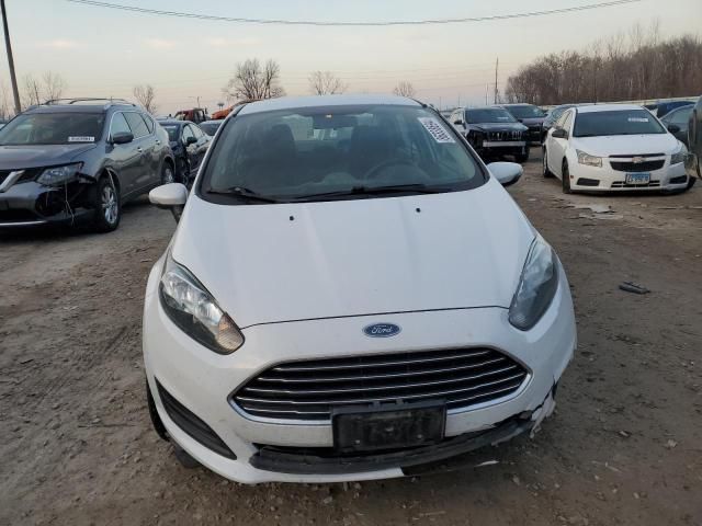 2015 Ford Fiesta SE