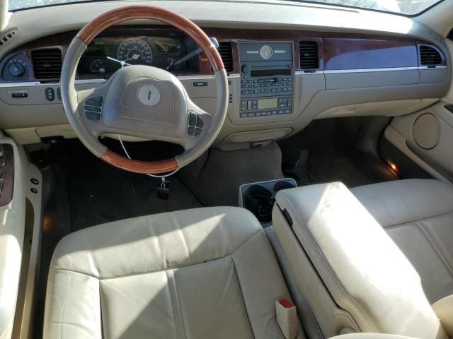 2004 Lincoln Town Car Ultimate