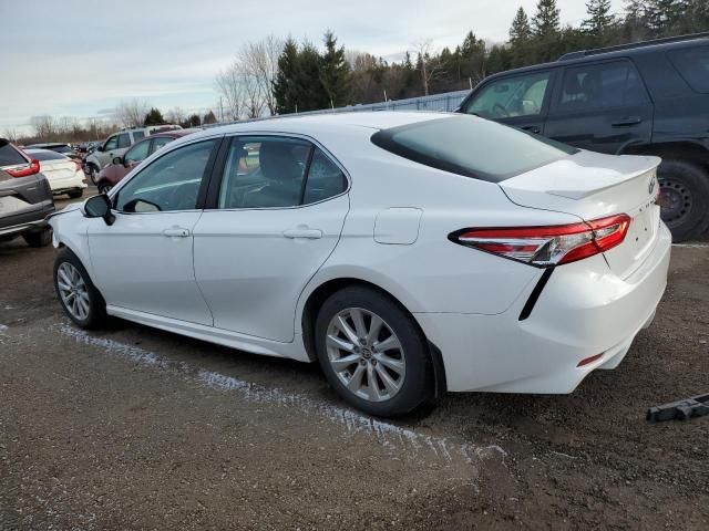 2020 Toyota Camry SE