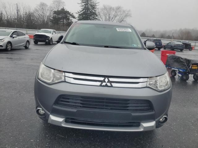 2015 Mitsubishi Outlander SE