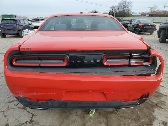 2015 Dodge Challenger SXT