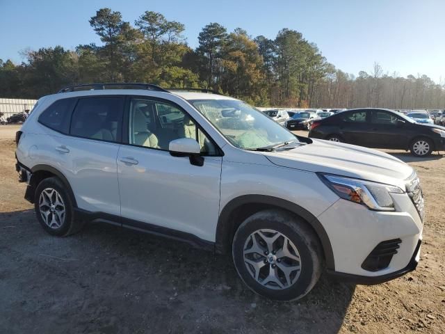 2022 Subaru Forester Premium