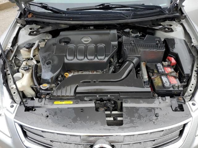 2010 Nissan Altima Base