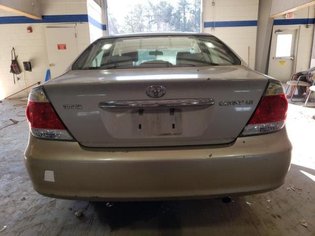 2005 Toyota Camry LE