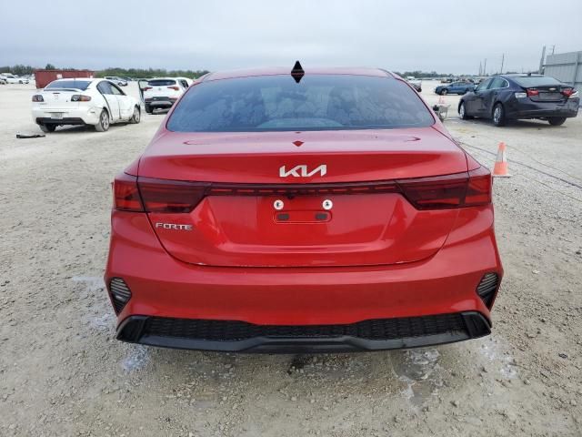 2023 KIA Forte LX