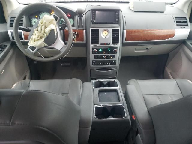 2009 Chrysler Town & Country Touring