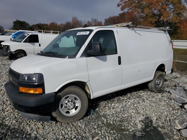 2022 Chevrolet Express G2500