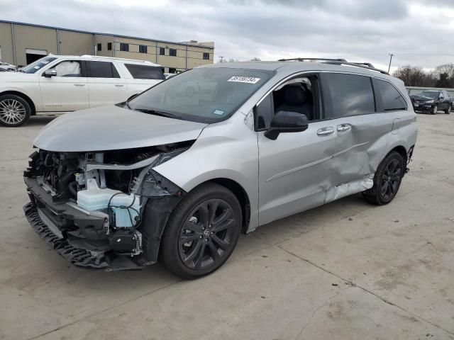 2024 Toyota Sienna XSE