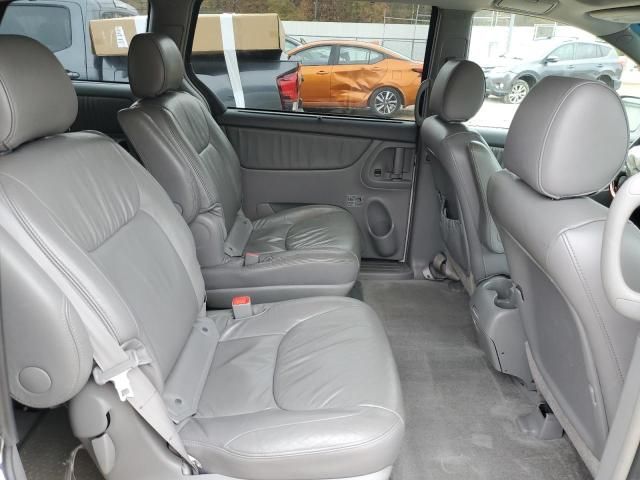 2008 Toyota Sienna XLE