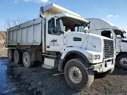 Volvo vhd salvage cars for sale: 2005 Volvo VHD