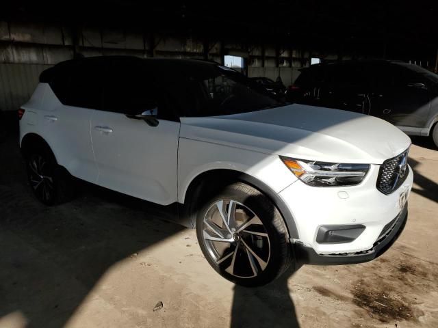 2021 Volvo XC40 T4 R-Design