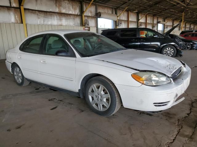 2006 Ford Taurus SE