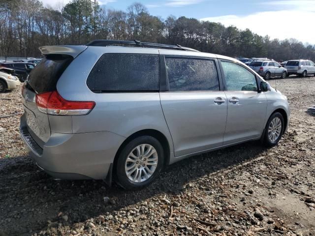 2014 Toyota Sienna XLE