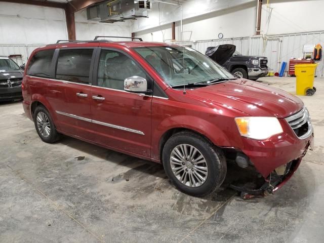 2013 Chrysler Town & Country Touring L